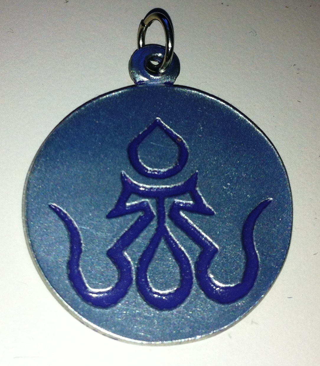 Longsal Pendant
